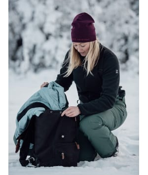 7912917 black 1
