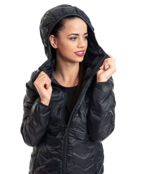 7611916 black 1