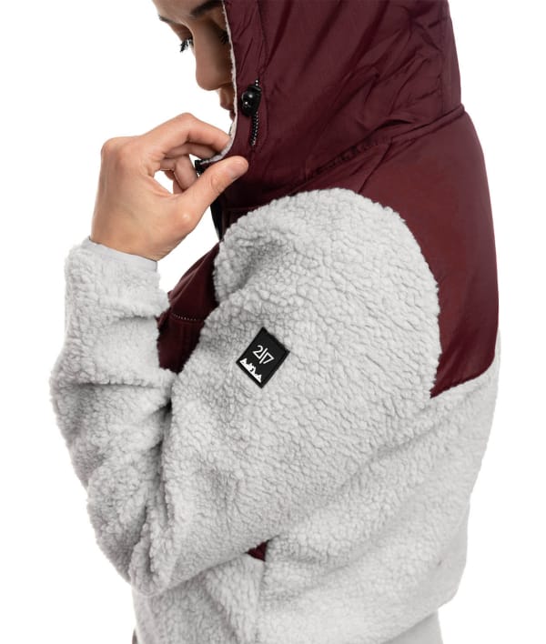 7912972 wine red 2