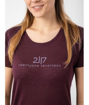 2117 7952917 women apelviken shirt dk plum front