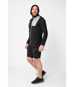 7813968 Skoges Powerstretch jacket black front