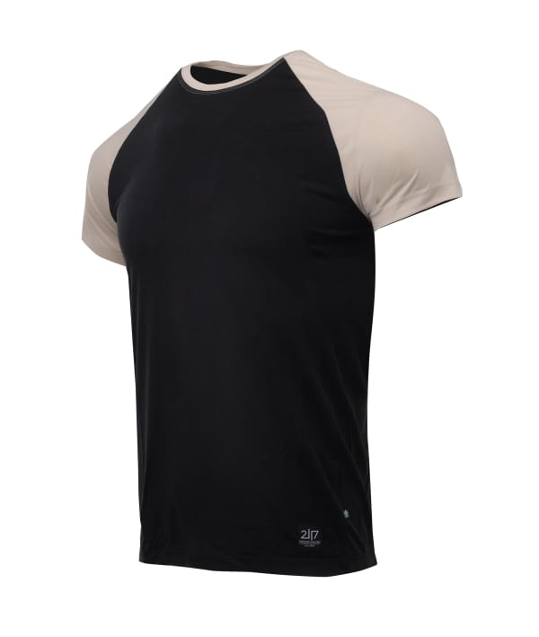 7853905 Huli tshirt black front