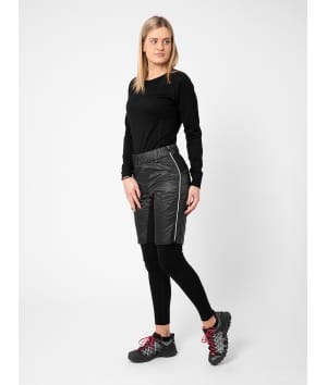2117 7933976 women dokkas ski midlayer shorts black a