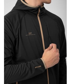 2117 7814914 men vassbacken thin softshell hoodie black front