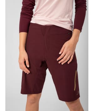 2117 7931953 women yxefall shorts dk plum front