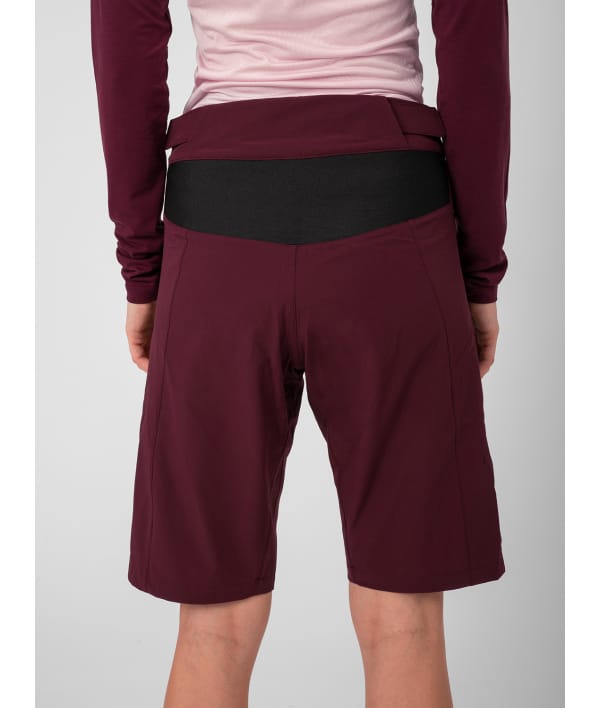 2117 7931953 women yxefall shorts dk plum front